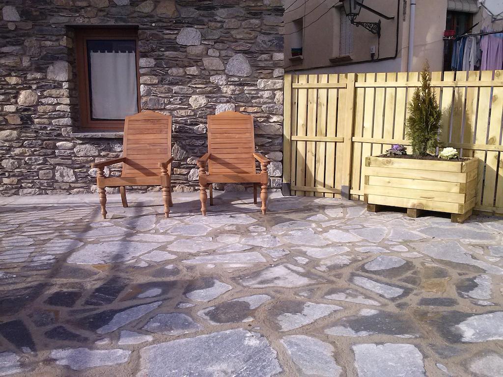 Alba D'Esteve. Casa Rural Espot Zimmer foto