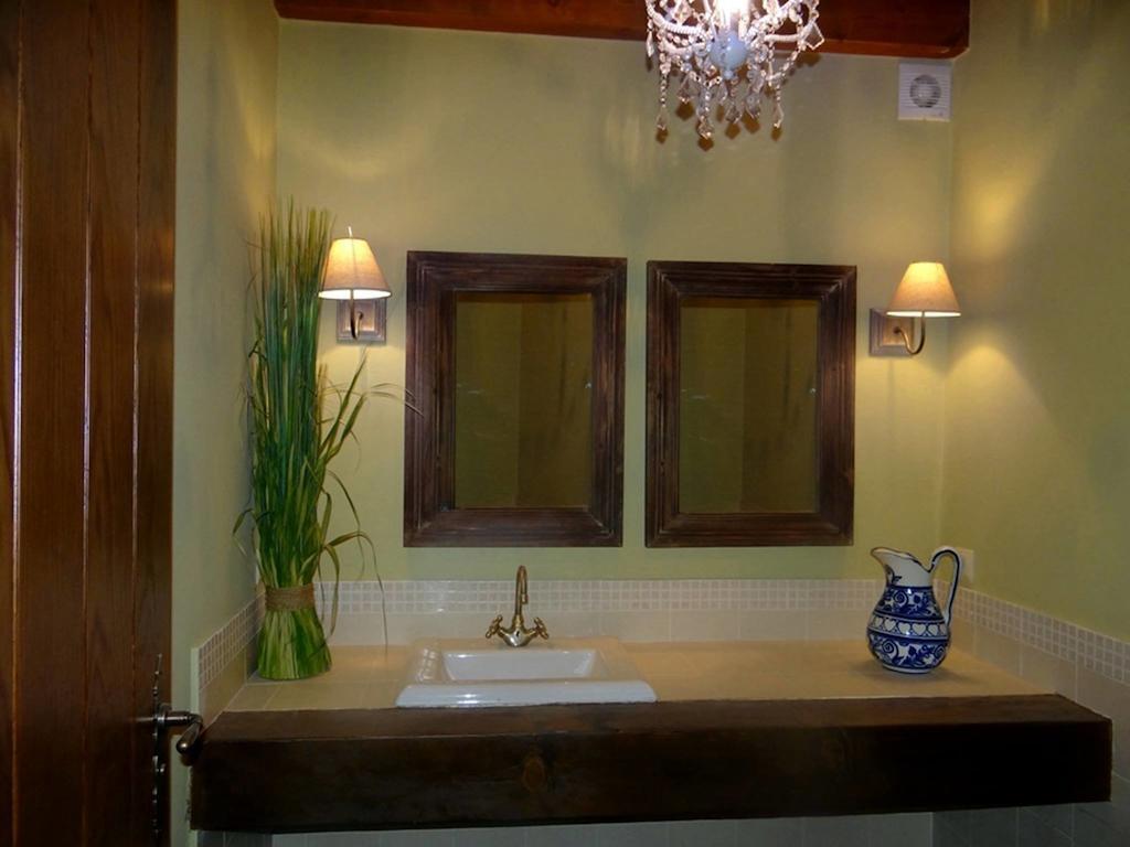 Alba D'Esteve. Casa Rural Espot Zimmer foto